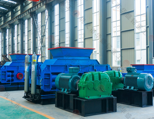 双辊式制砂机_小型双辊式制砂机,大型双辊式制砂机厂家价格1