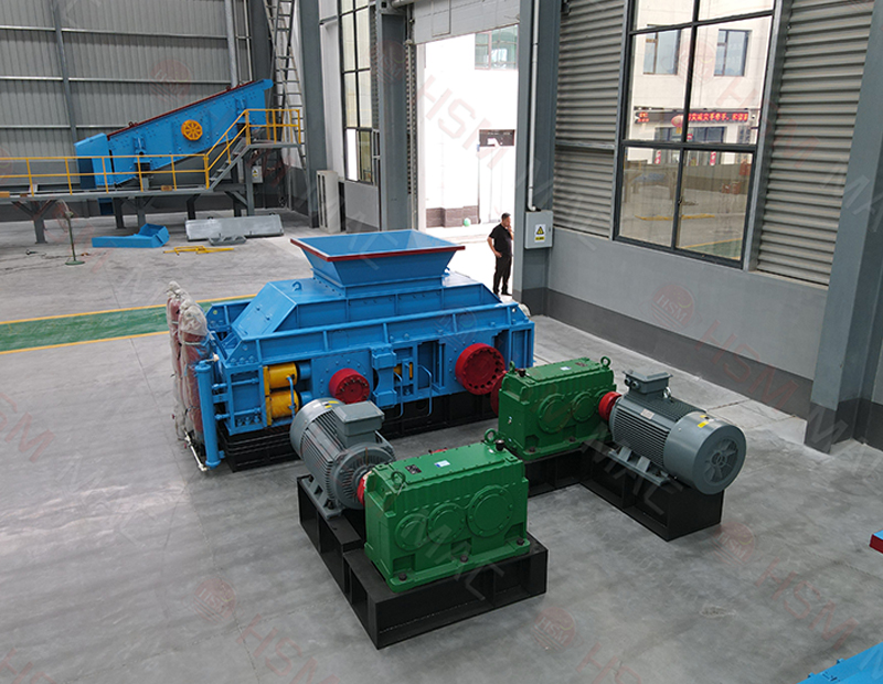 硬岩破碎易损件？华盛铭液压式对辊破碎机耐用省成本