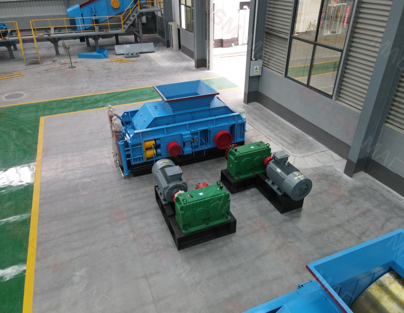 牛金矿对辊破碎机1